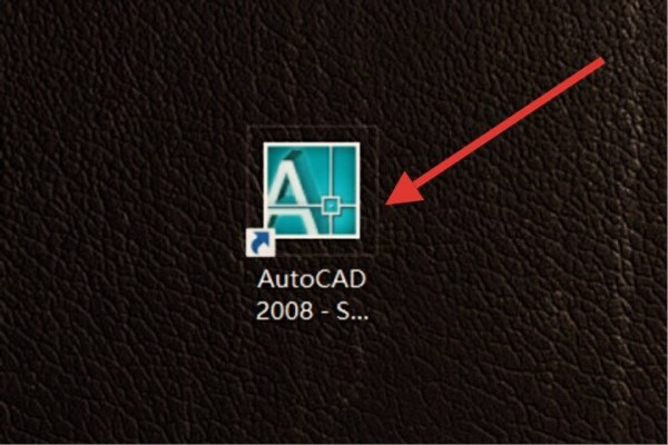 安装的CAD2008别的字体都是中文，为什么特性栏是英文，请大神指教