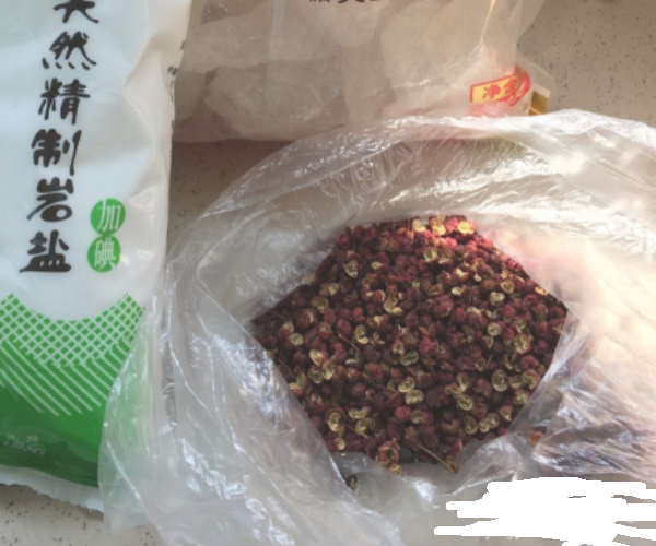 怎样泡酸菜？