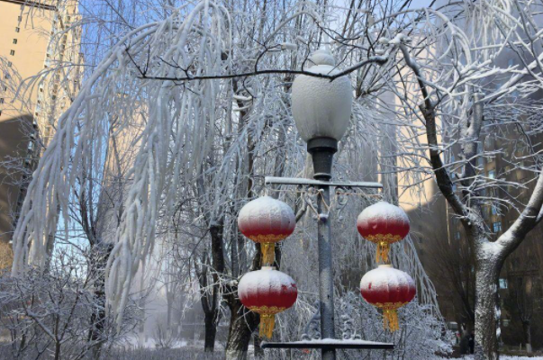 山西一小区为业主人工造雪，为什么山西作为北方城市没有下雪呢？