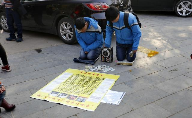 山西一男子为流量拍孩子视频卖惨被传唤，是否该严厉打击此类行为？