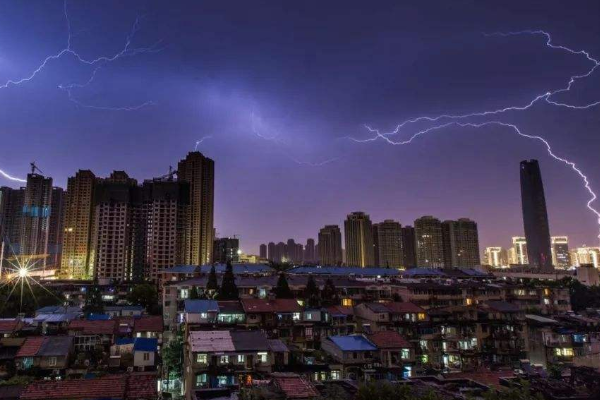 南方还将有4轮强降雨，今年天气为何反常？