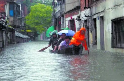 新一轮降雨将至，河南卫辉城区8.6万人紧急转移，当地的灾情现况如何？